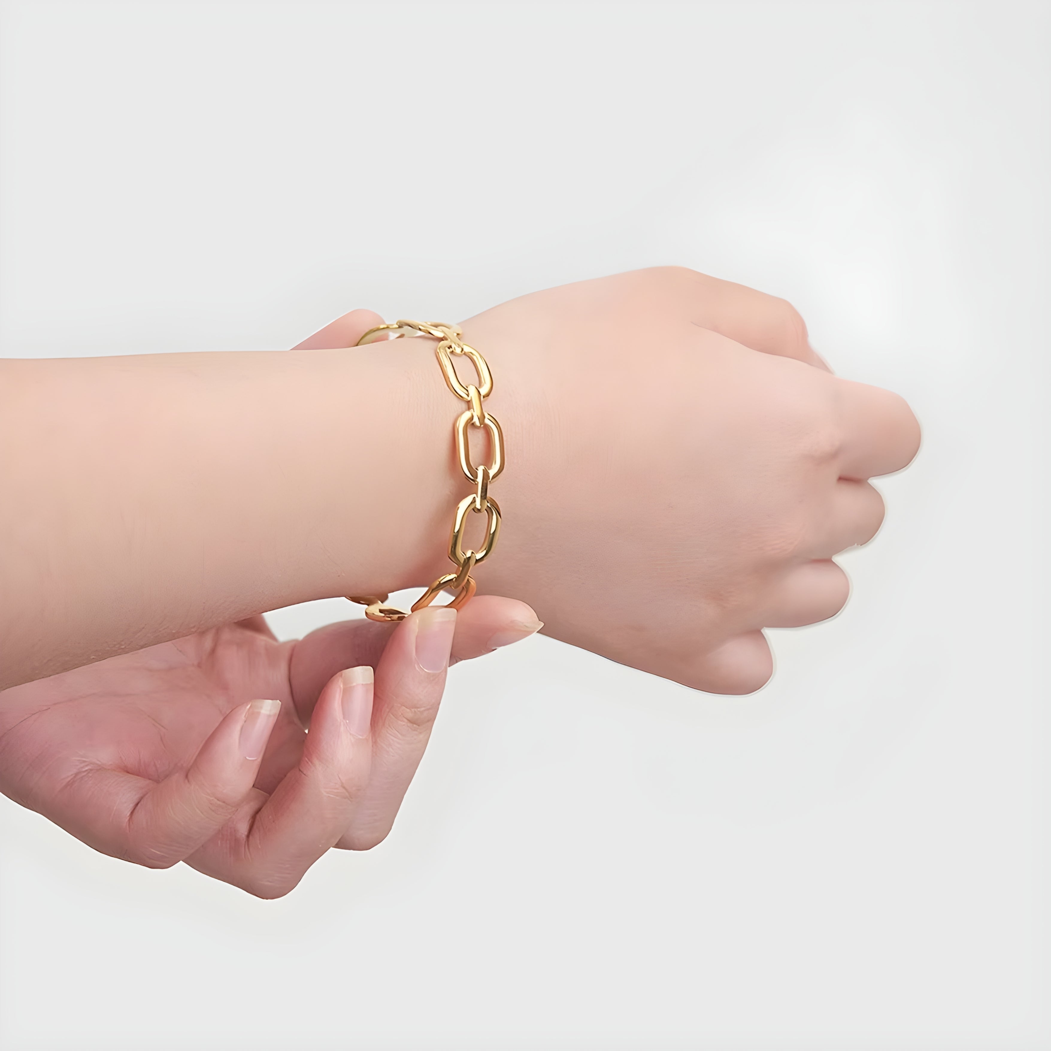 Valor Cuff Chain Gold Bracelet