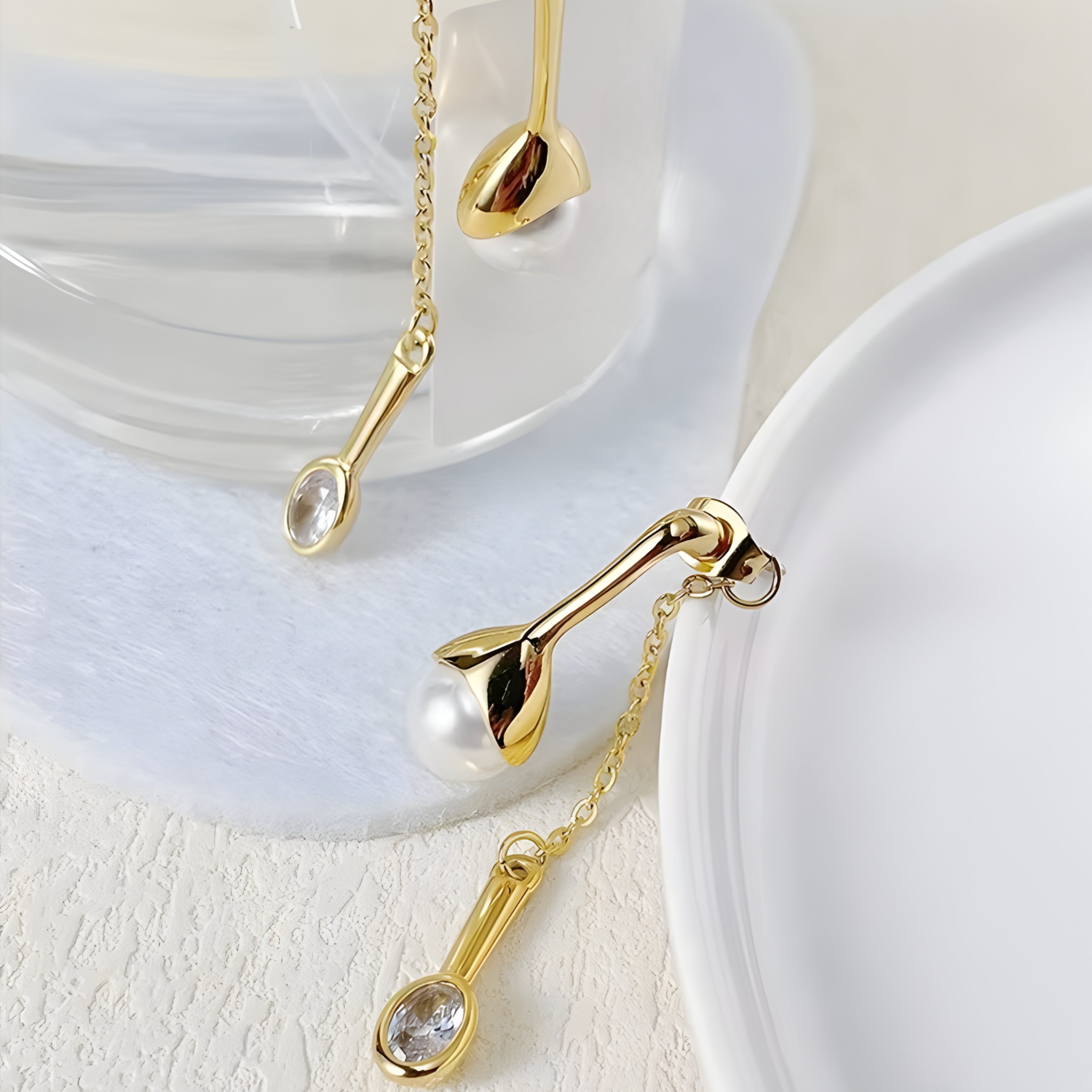 Scoop Zircon Dangle Earrings