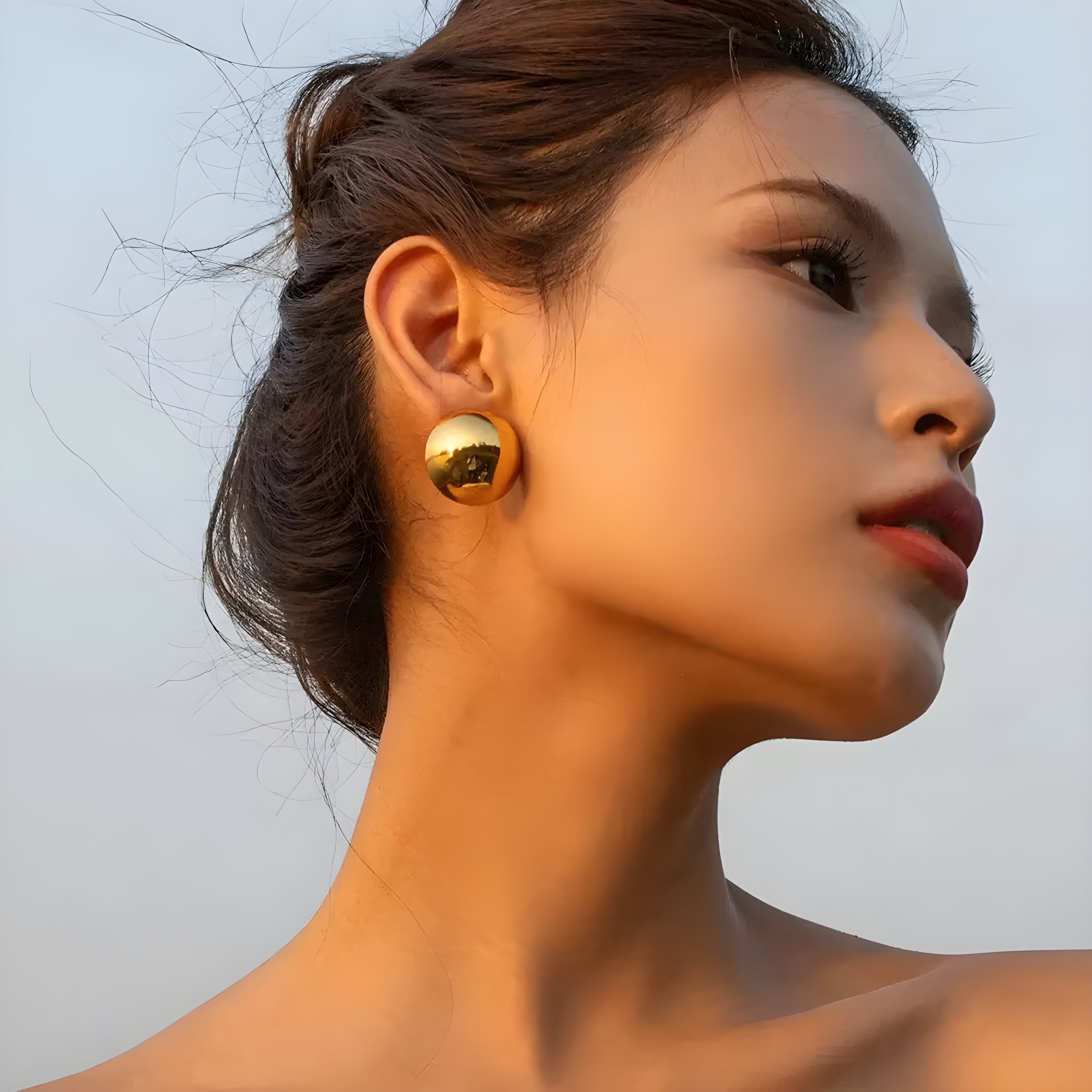 Lunaire Glow Studs Earrings