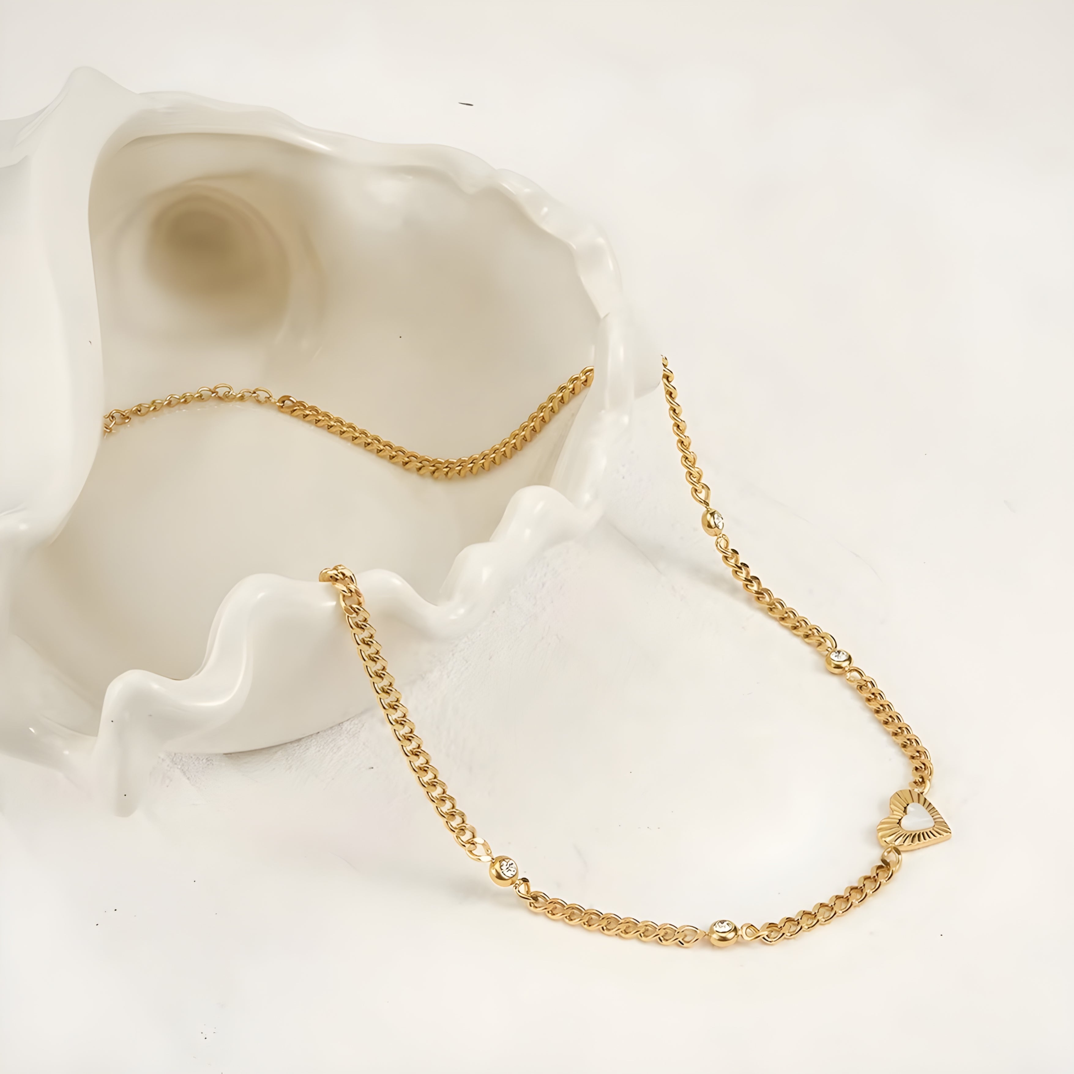 Lovia Heart Chain Gold Necklace