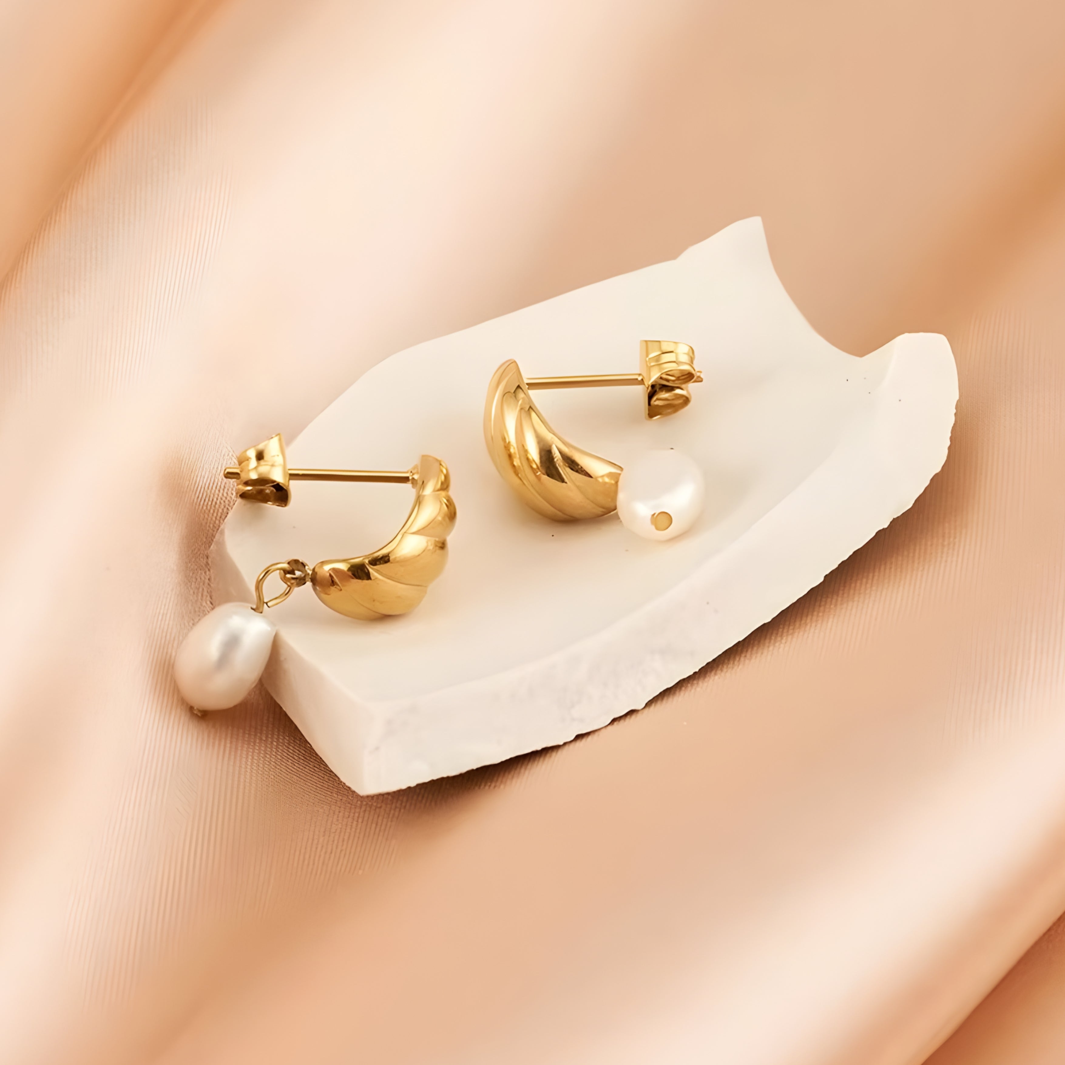 Ciana Pear Drop Earrings