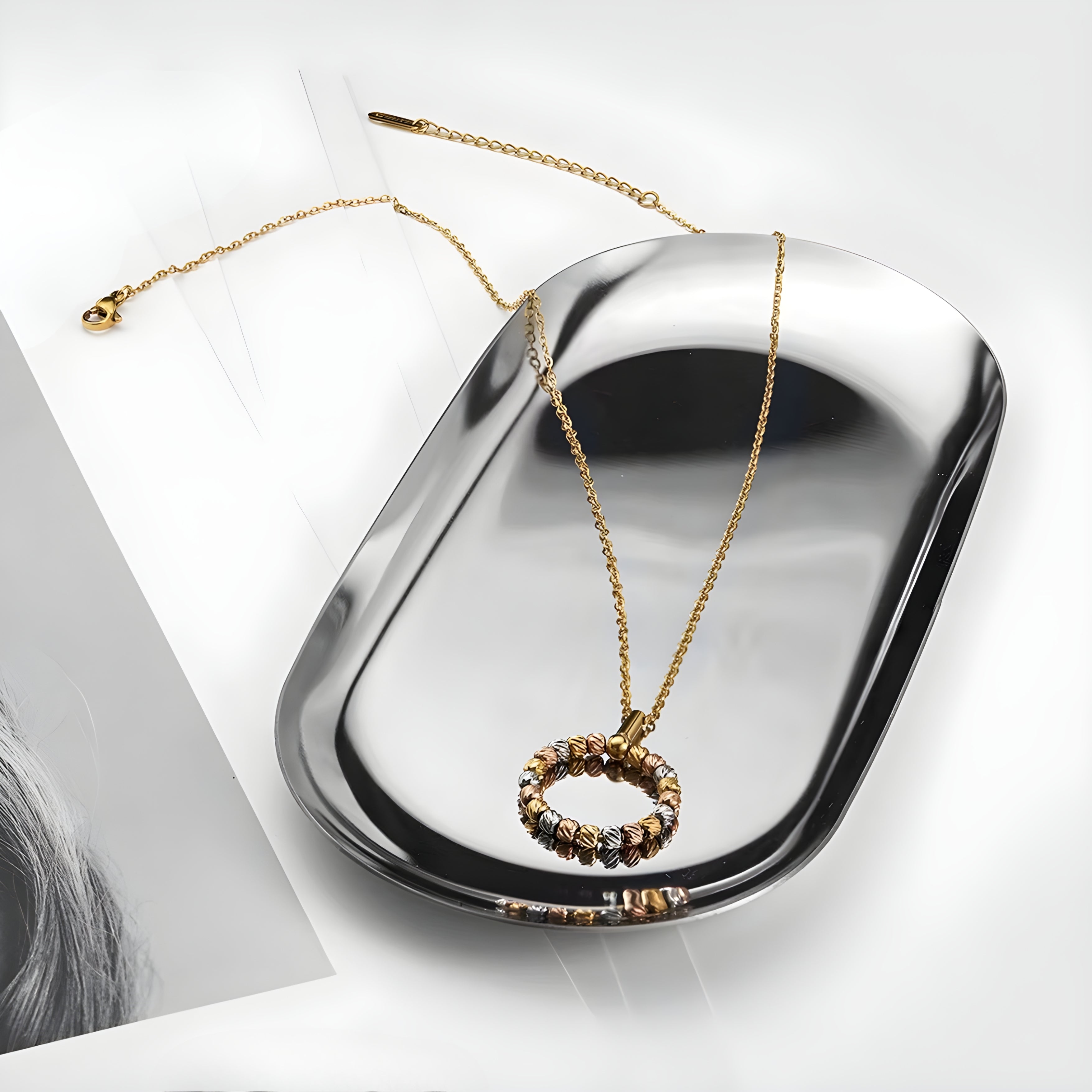 Tria Glow Gold Necklace