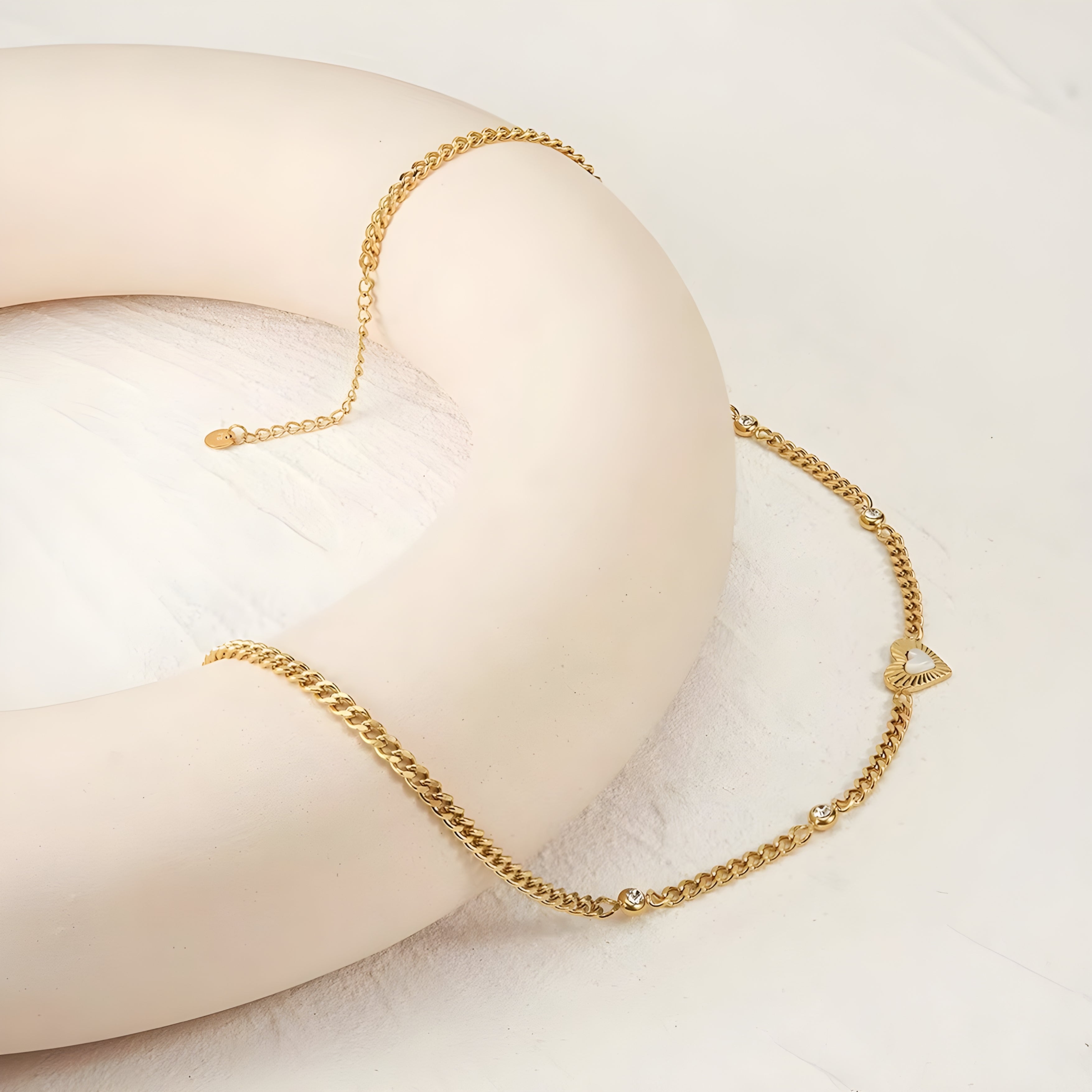 Lovia Heart Chain Gold Necklace