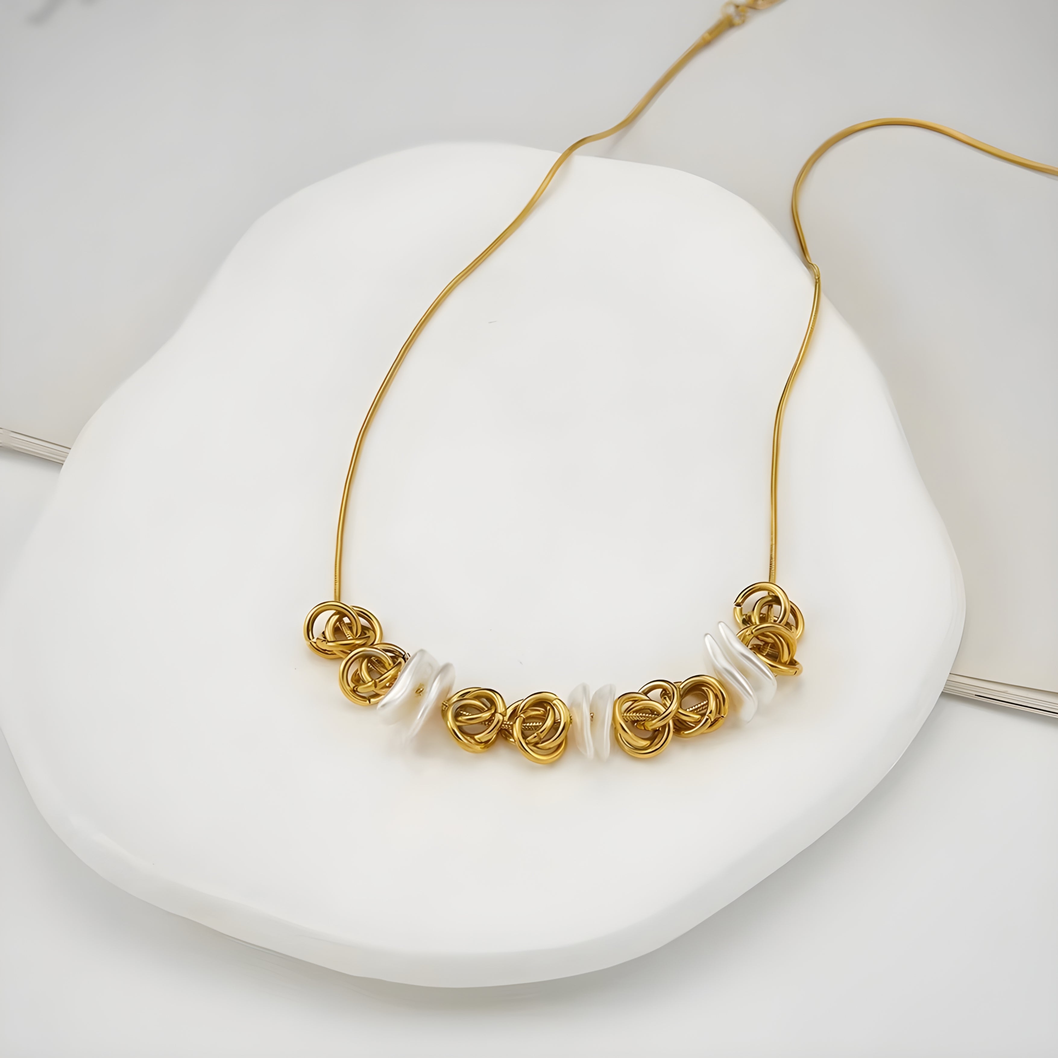 Corala Chain Gold Necklace
